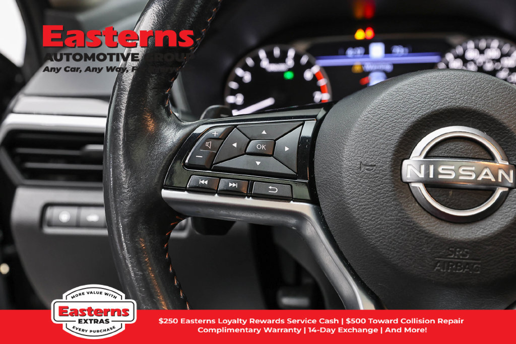 Used 2023 Nissan Altima 2.0 SR FWD image 16