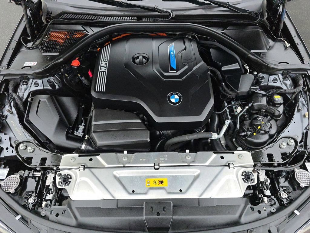 Used 2021 BMW 330e w/ Convenience Package RWD image 32