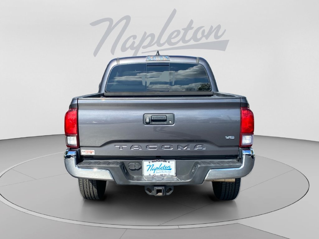 Used 2020 Toyota Tacoma SR5 RWD image 4