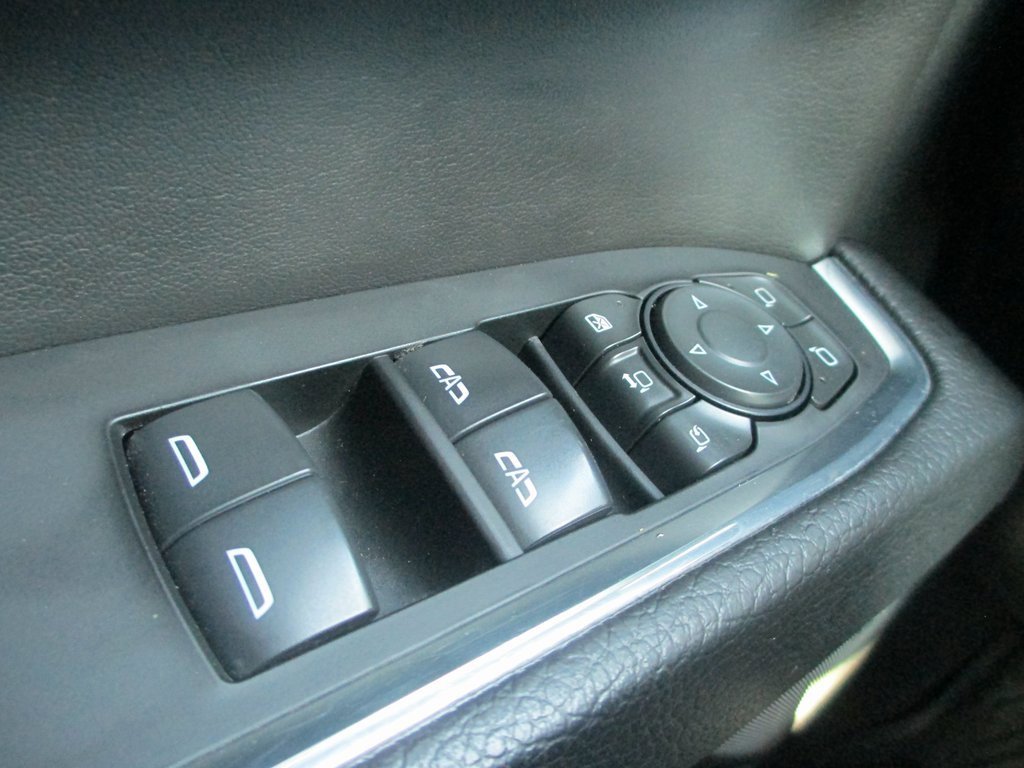 Used 2024 GMC Sierra 3500 Denali w/ Denali Reserve Package image 28