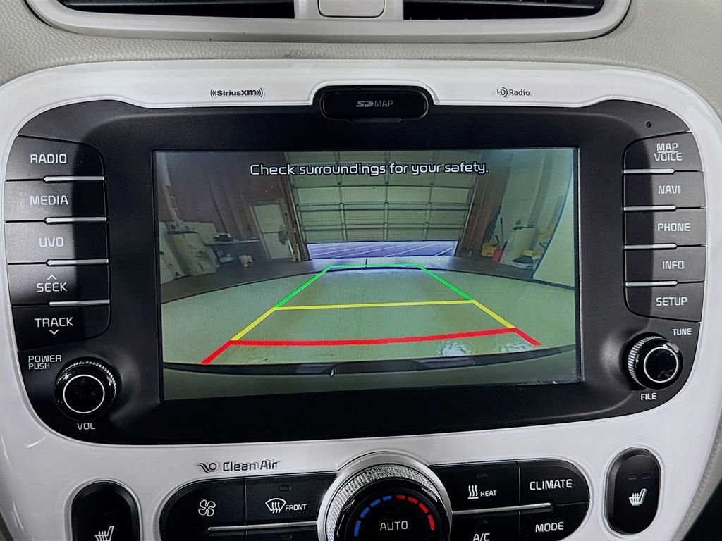 Used 2016 Kia Soul EV FWD image 34