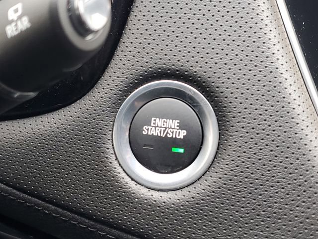 Certified 2025 Cadillac XT6 Luxury image 21