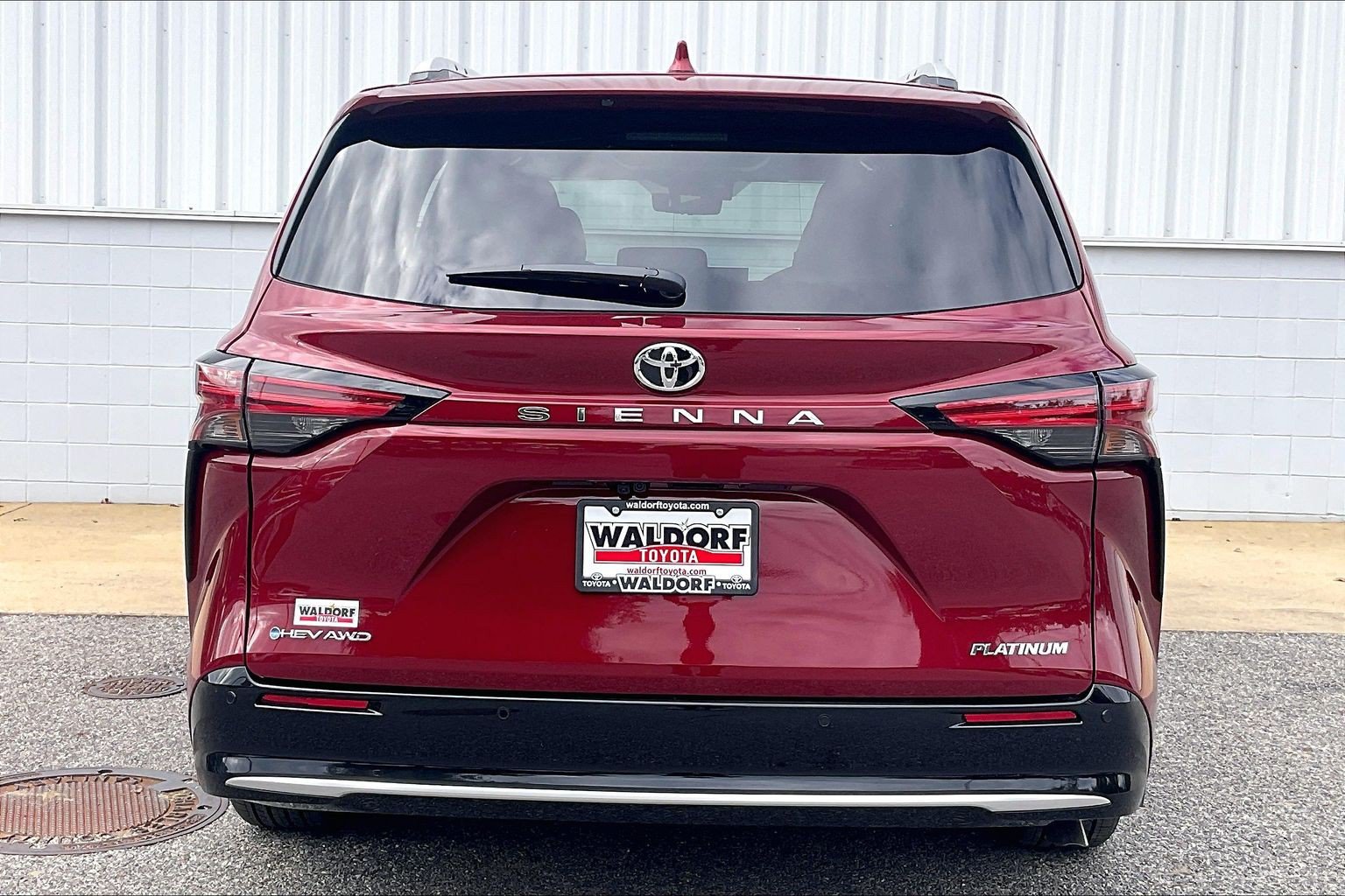 New 2026 Toyota Sienna Platinum AWD/4WD image 5