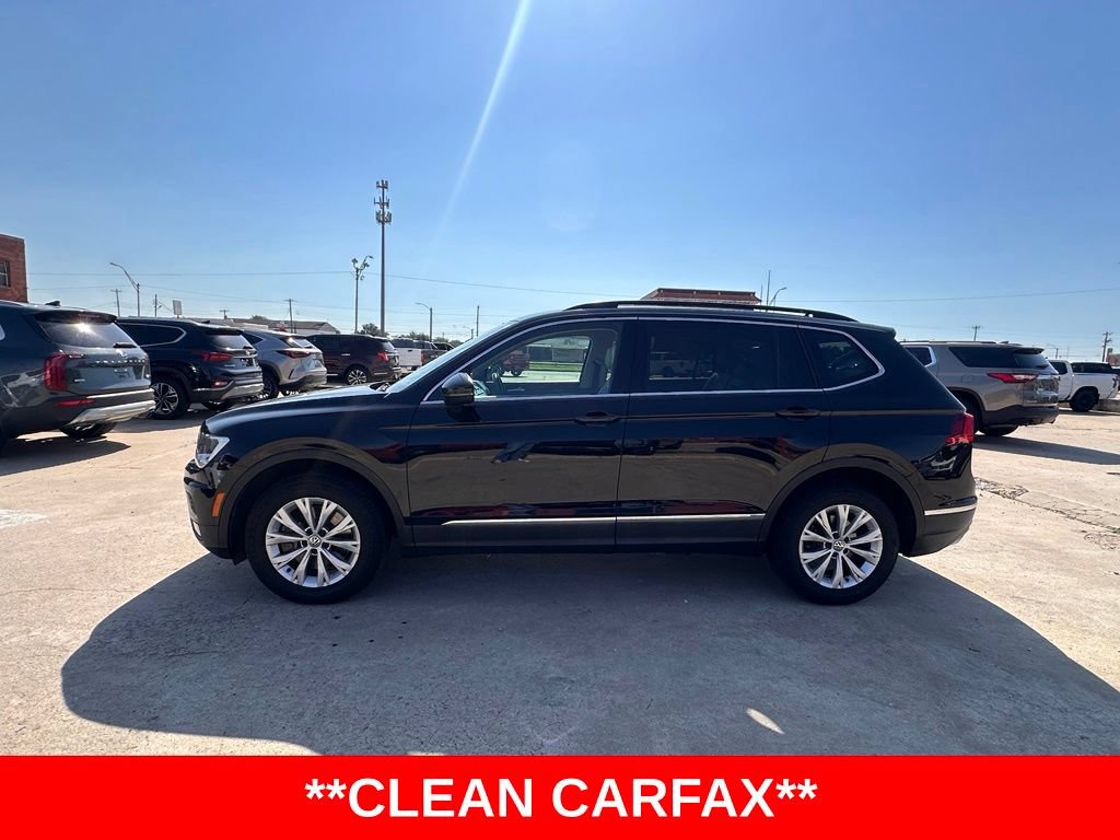 Used 2018 Volkswagen Tiguan SE w/ Front Fog Lights Package FWD image 2