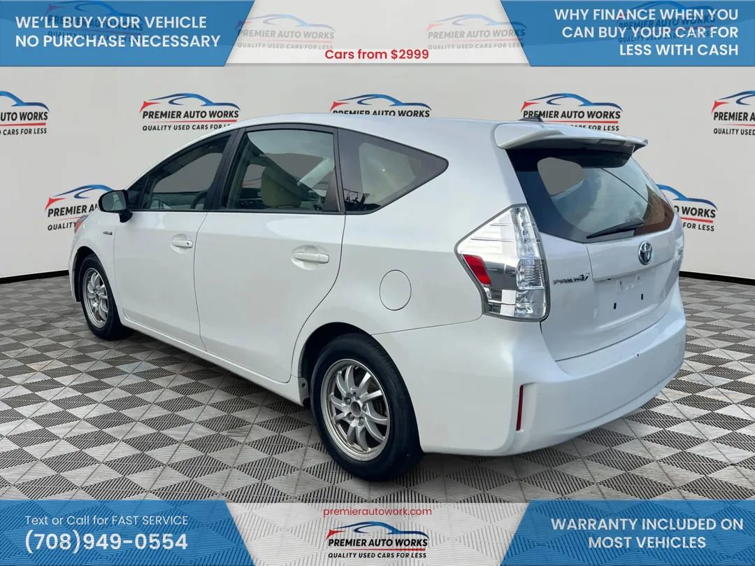 Used 2014 Toyota Prius V Three FWD image 7