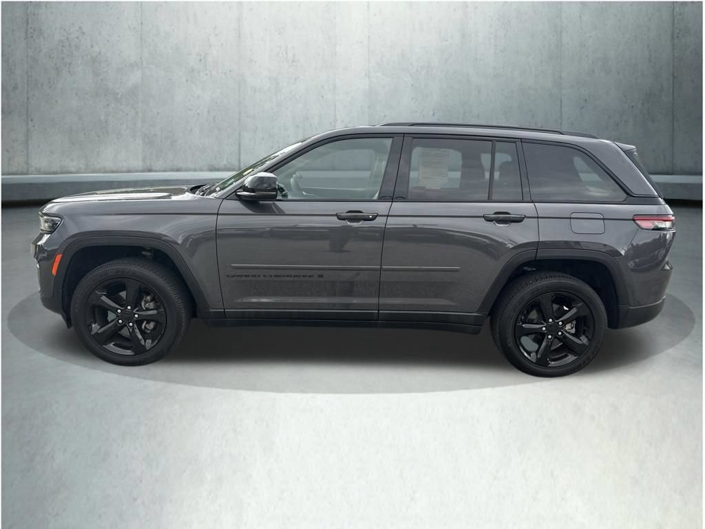 Used 2023 Jeep Grand Cherokee Altitude AWD/4WD video 2