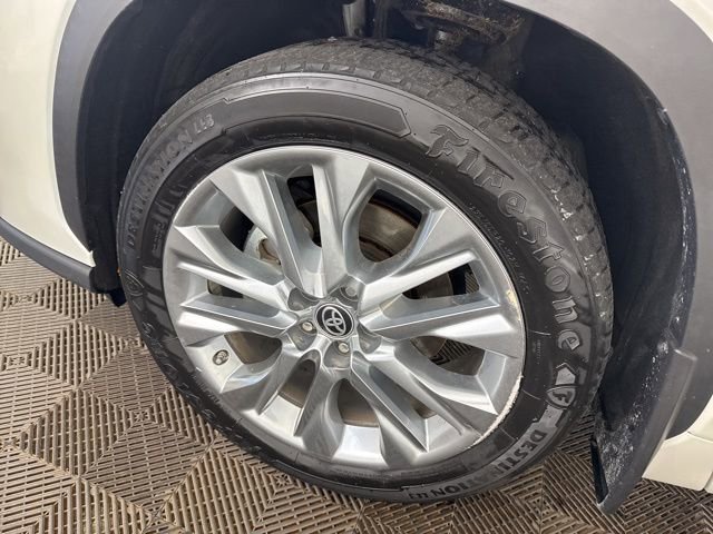 Used 2021 Toyota Highlander Limited image 44