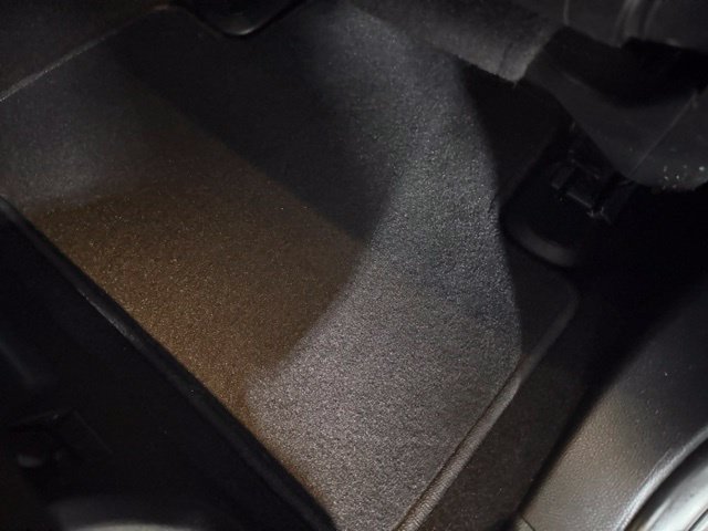 Used 2019 Jeep Grand Cherokee Overland AWD/4WD image 25