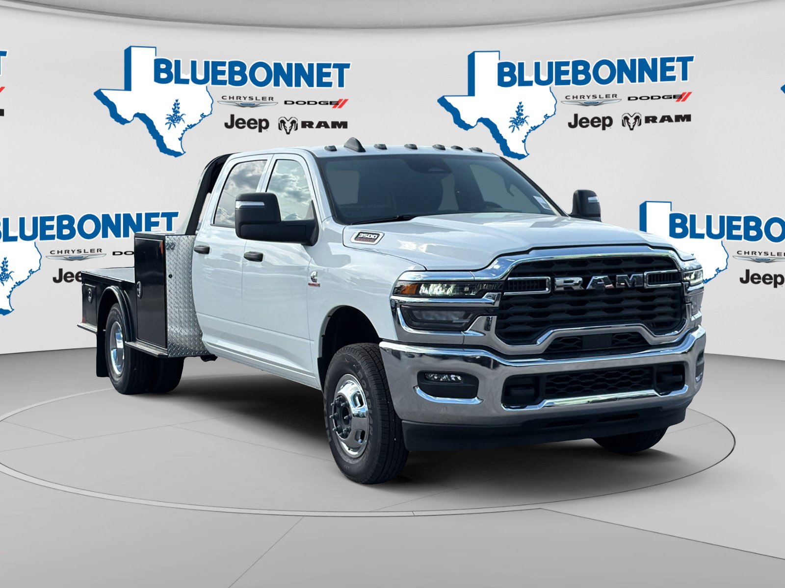 New 2026 RAM 3500 Tradesman w/ Chrome Appearance Group A AWD/4WD image 3