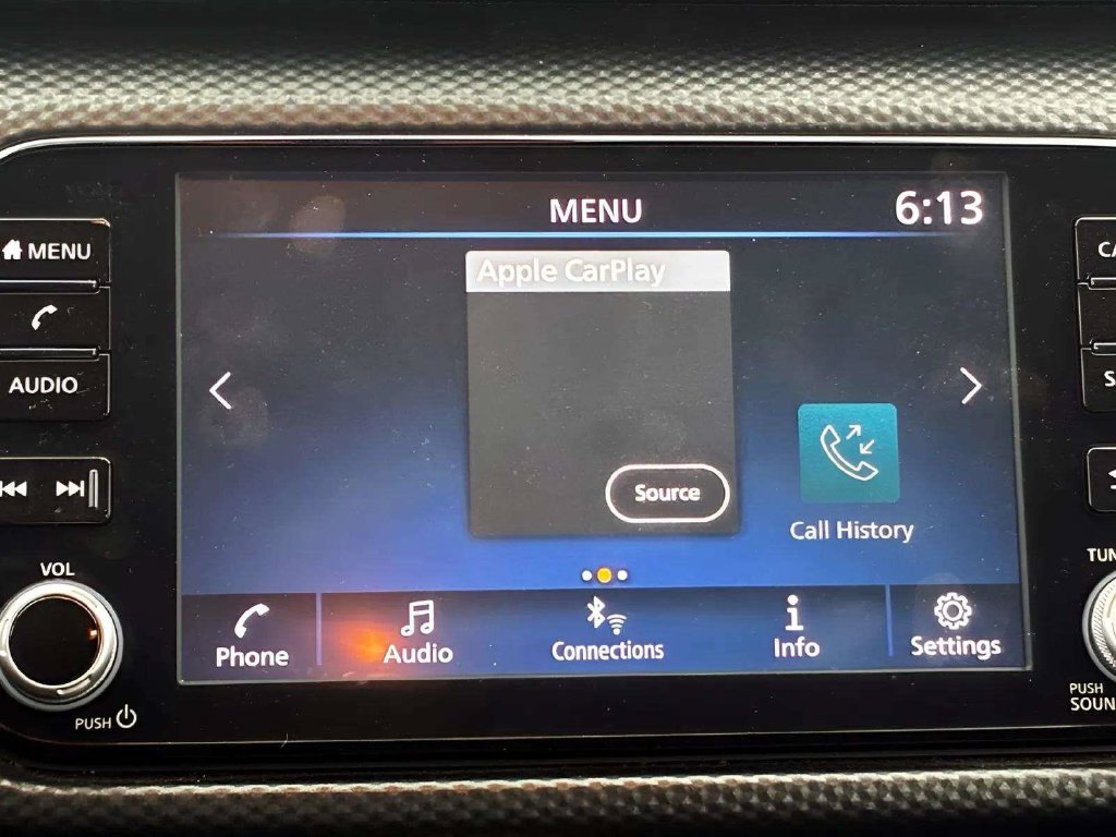 Used 2022 Nissan Kicks SV FWD image 15