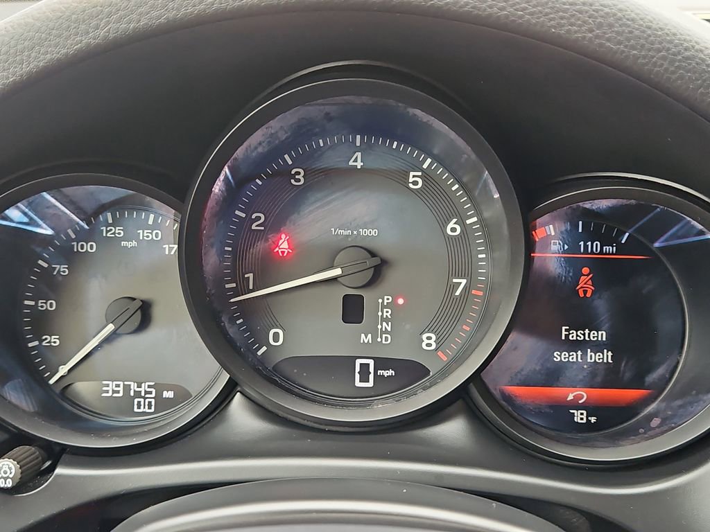 Used 2023 Porsche Macan image 25