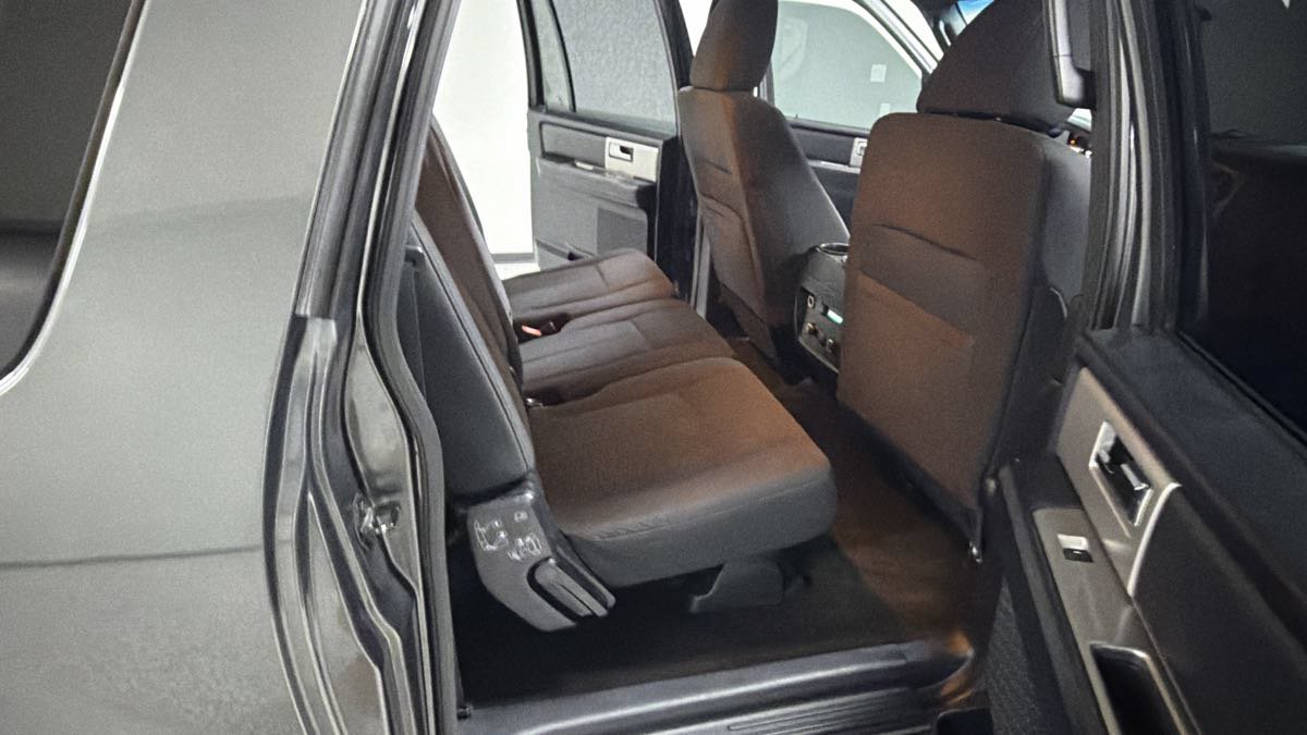 Used 2016 Ford Expedition EL XLT AWD/4WD image 26