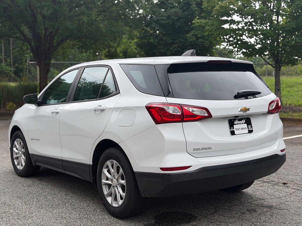 Used 2020 Chevrolet Equinox LS FWD image 3
