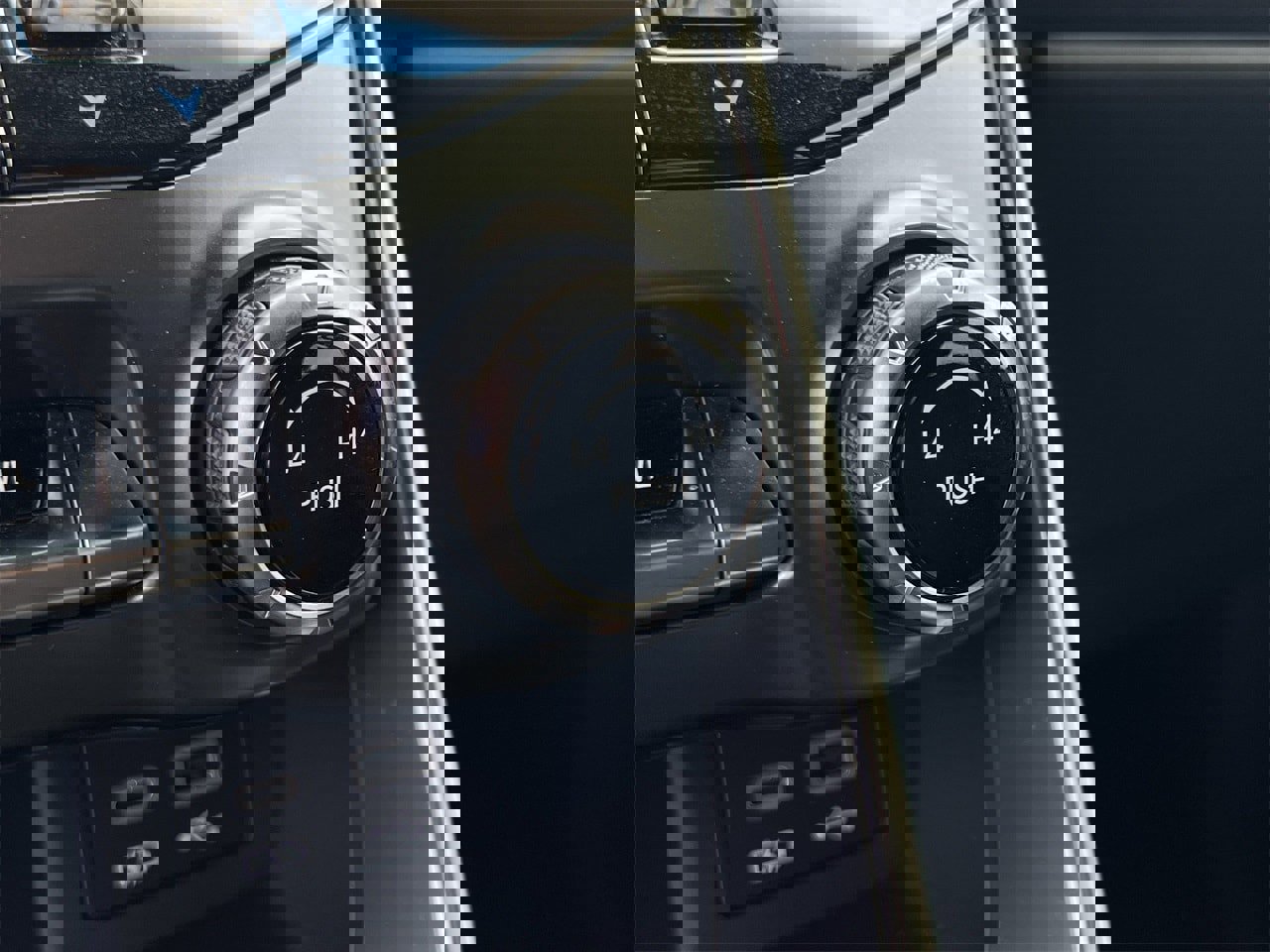 Used 2023 Lexus LX 600 F Sport image 23