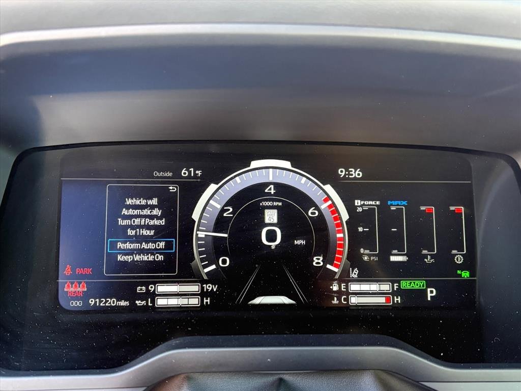 Used 2023 Toyota Tundra Platinum image 11