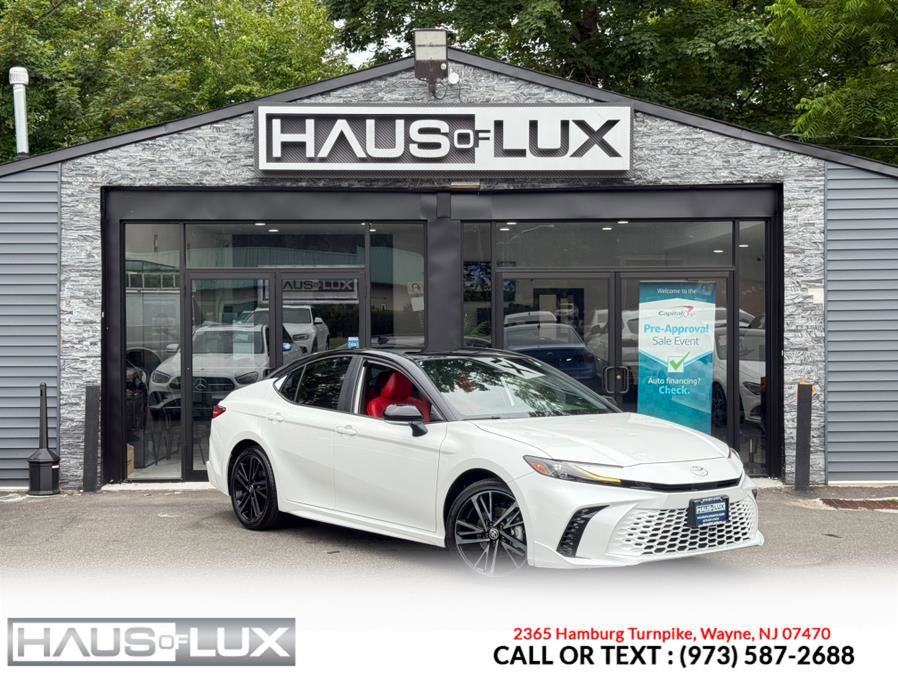 Used 2025 Toyota Camry XSE image 1