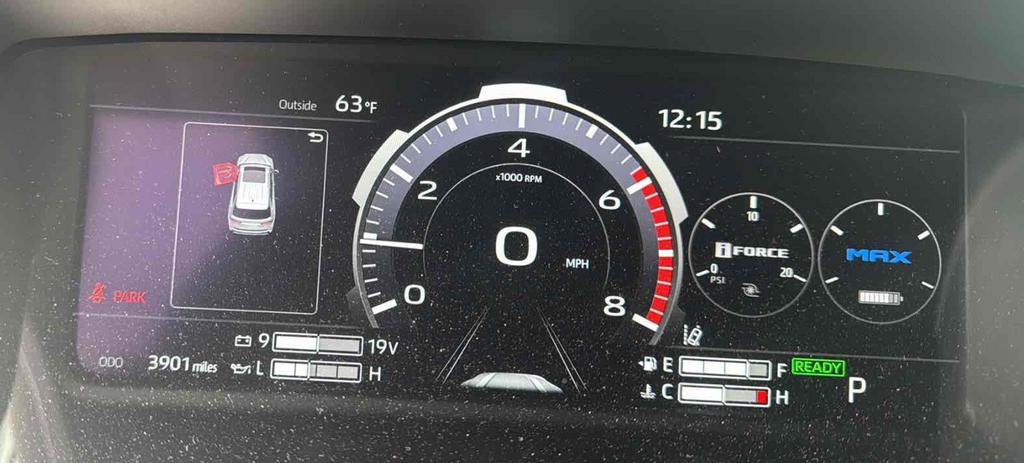 Used 2025 Toyota Sequoia Capstone AWD/4WD image 6