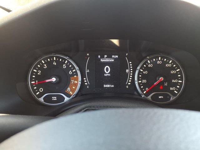 Used 2023 Jeep Renegade Latitude AWD/4WD image 30