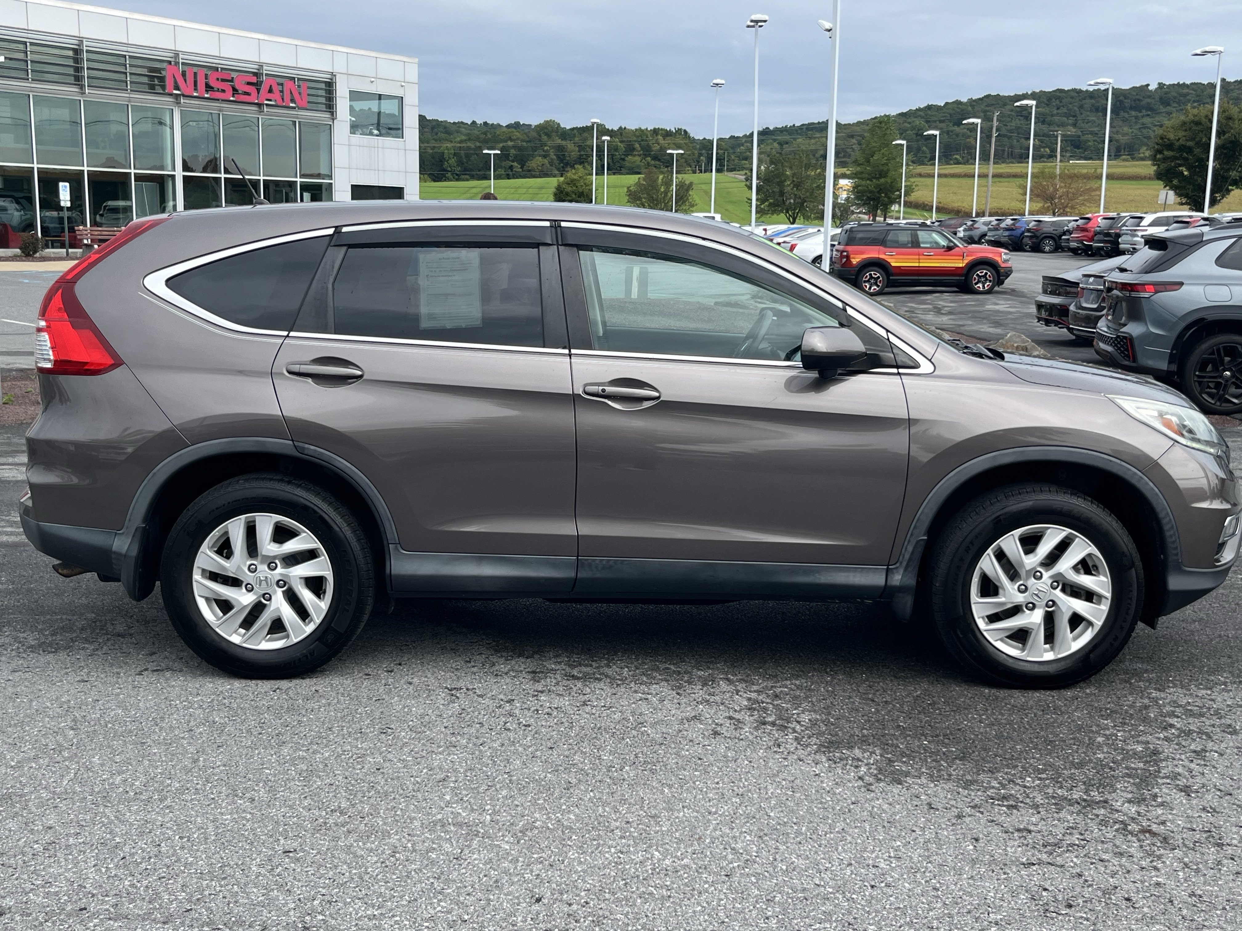 Used 2016 Honda CR-V EX image 2