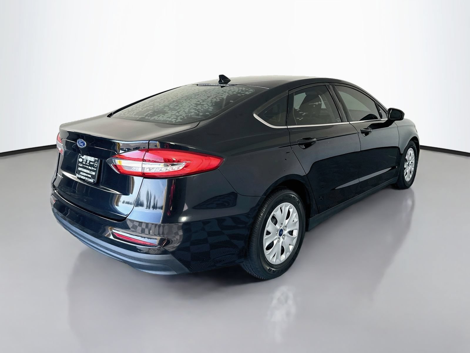 Used 2020 Ford Fusion S FWD image 7