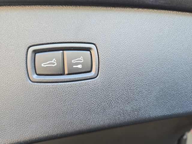 Used 2026 Porsche Cayenne Coupe AWD/4WD image 16