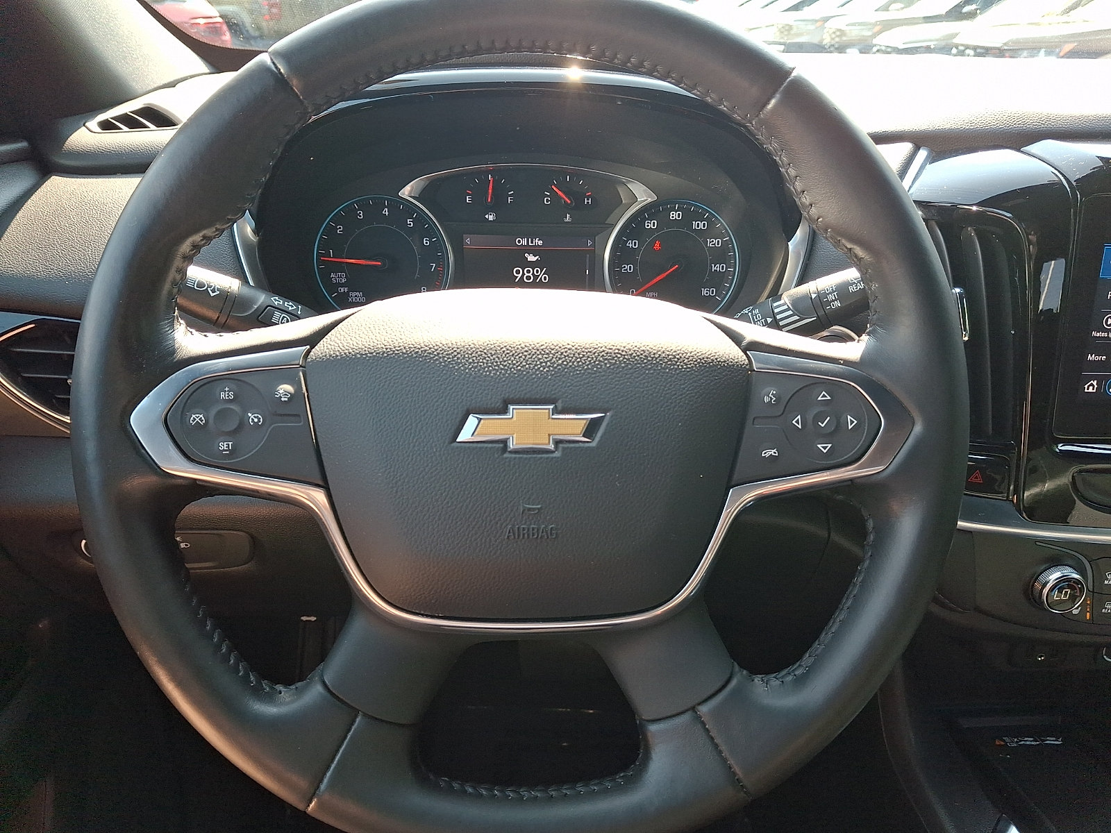 Used 2022 Chevrolet Traverse LT FWD image 17