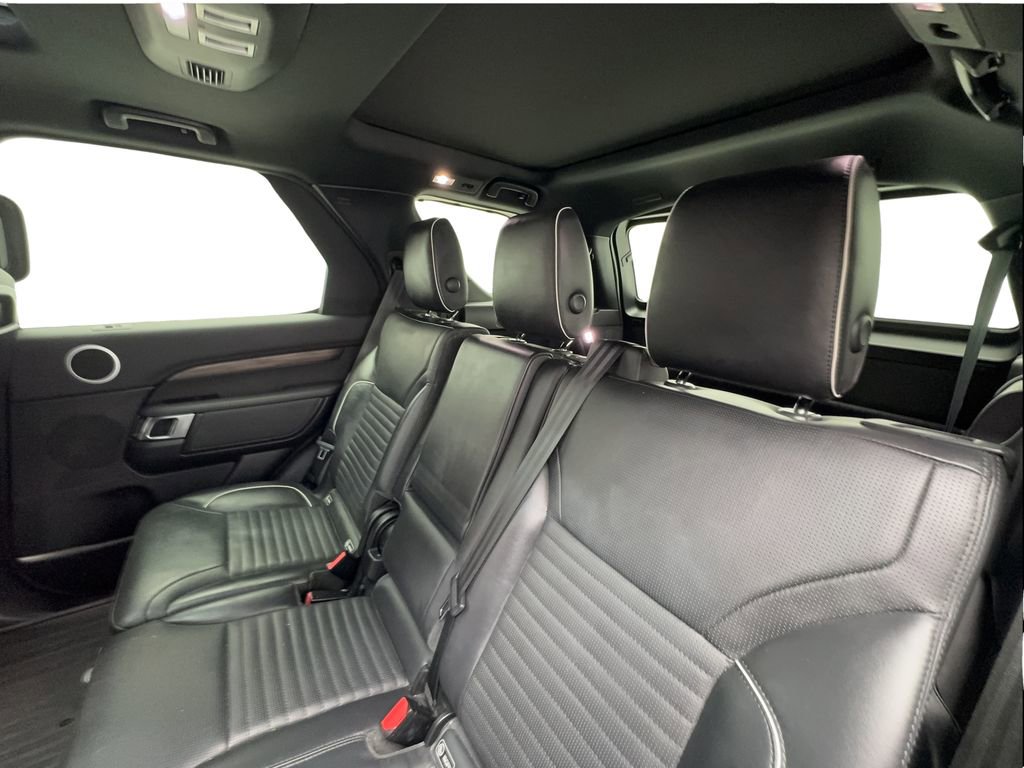 Used 2020 Land Rover Discovery HSE AWD/4WD image 24
