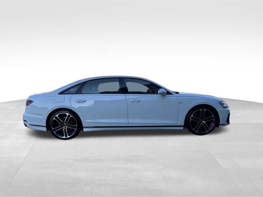 New 2025 Audi A8 L 3.0T image 3