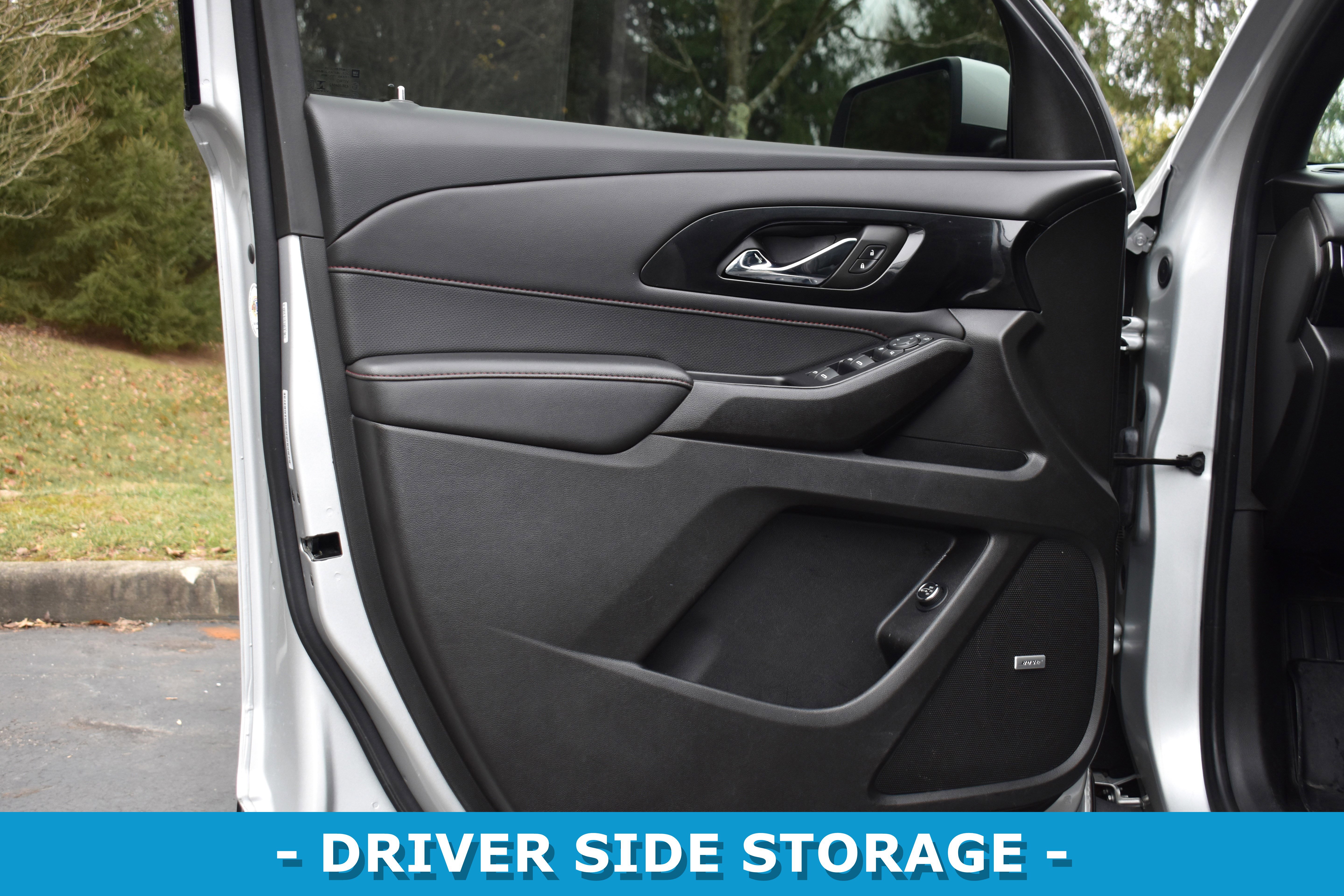 Used 2022 Chevrolet Traverse RS image 5