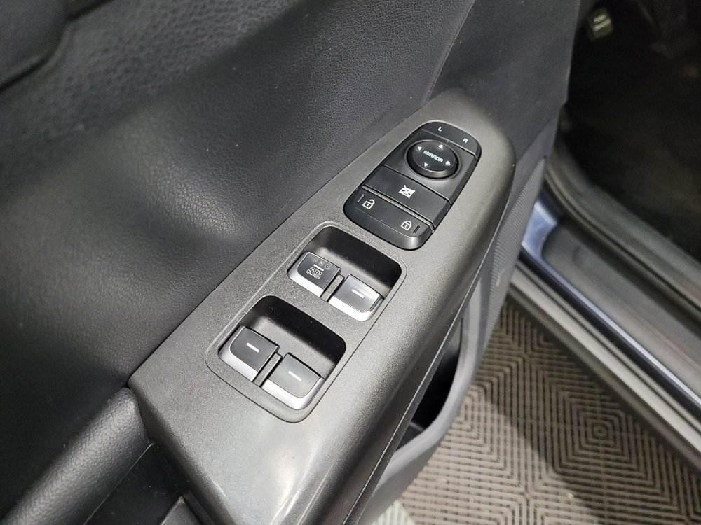 Used 2020 Kia Sportage LX FWD image 27