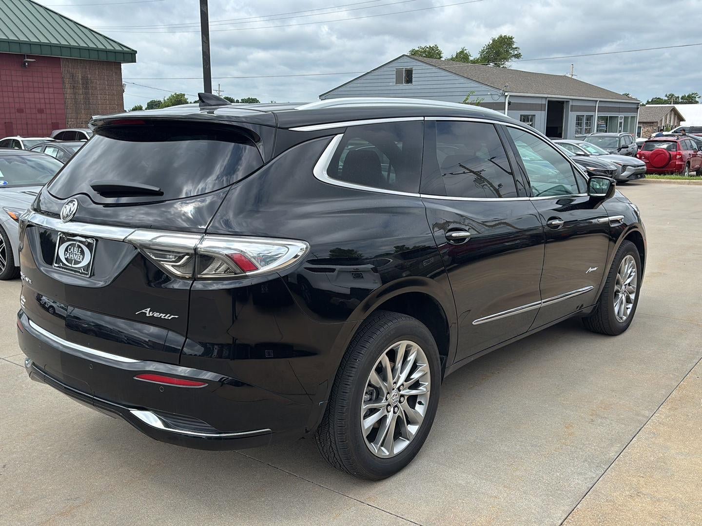 Used 2024 Buick Enclave Avenir w/ Avenir Technology Package AWD/4WD image 6