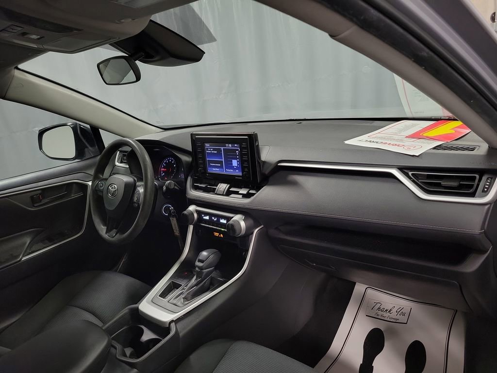 Used 2020 Toyota RAV4 LE image 26