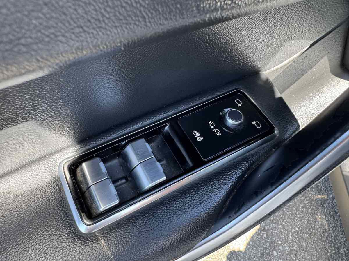 Used 2021 Jaguar F-PACE S AWD/4WD image 26