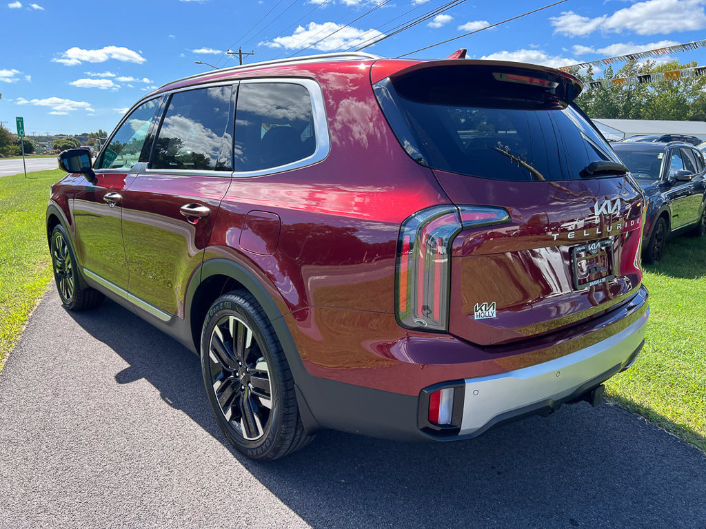 Used 2024 Kia Telluride SX Prestige w/ Towing Package AWD/4WD image 4