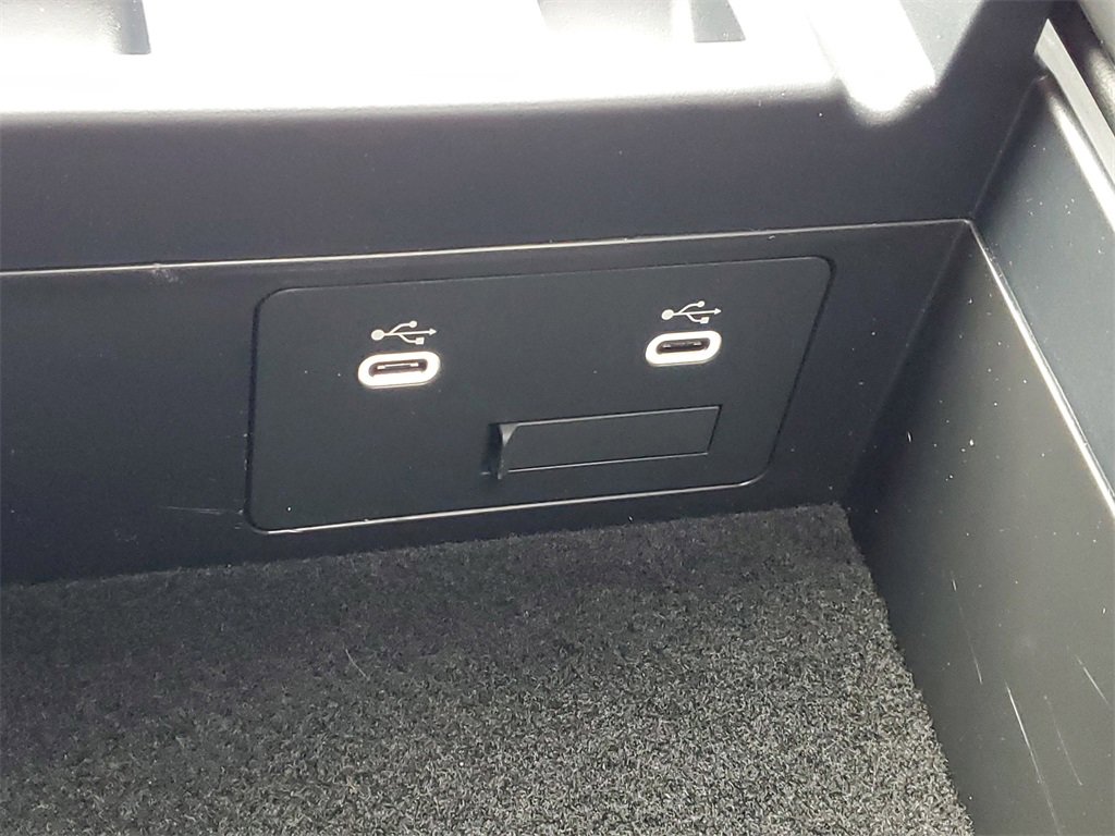 Used 2025 MAZDA CX-70 Plug-In Hybrid w/ Premium Pkg image 31