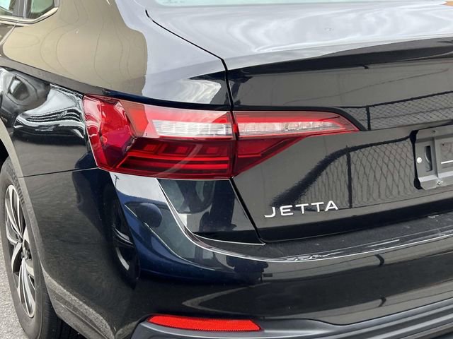 Certified 2024 Volkswagen Jetta S image 9