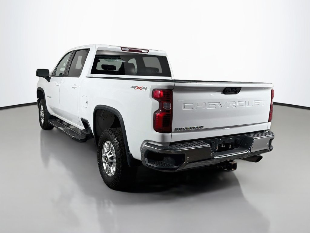 Used 2022 Chevrolet Silverado 2500 LT AWD/4WD image 5