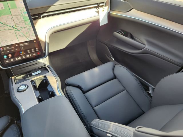 New 2025 Volvo EX90 Plus w/ Protection Package Premier AWD/4WD image 10