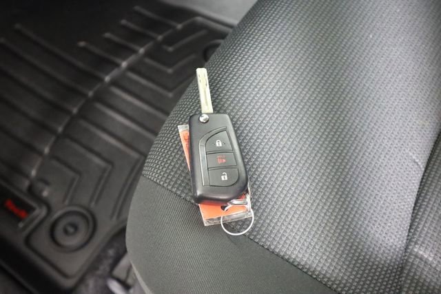 Used 2025 Toyota RAV4 LE image 33