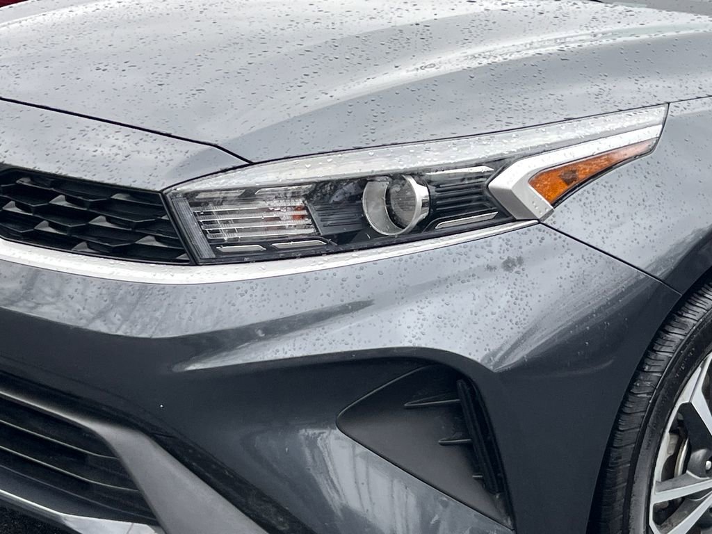 Used 2024 Kia Forte LXS image 6