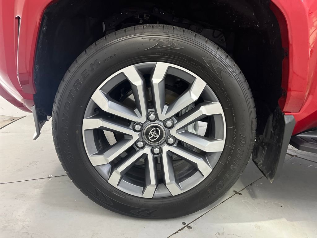 Used 2025 Toyota 4Runner Limited image 14