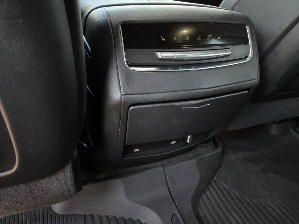 Used 2024 Cadillac Escalade Sport w/ LPO, ONYX Package AWD/4WD image 17