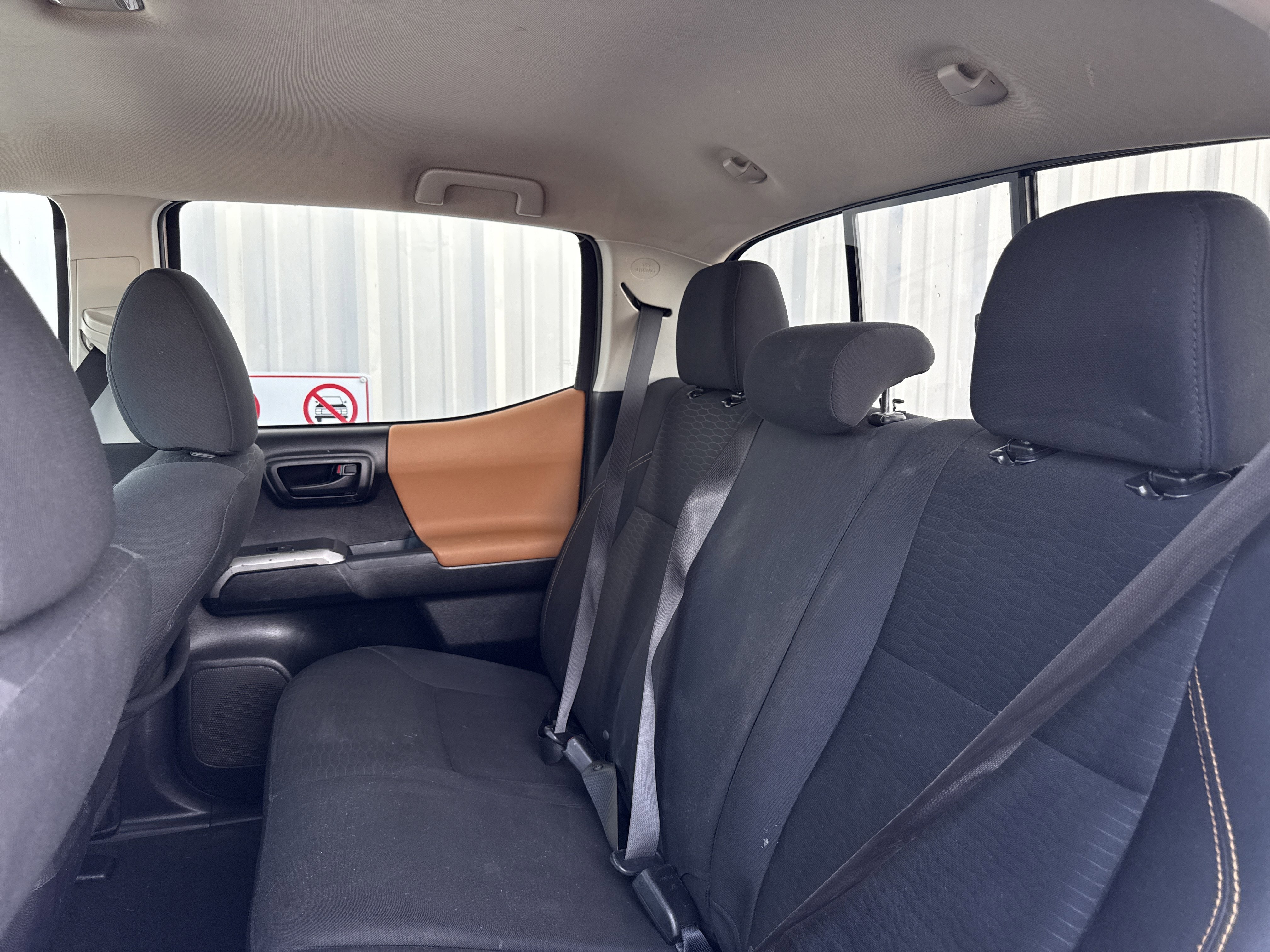 Used 2017 Toyota Tacoma SR5 w/ Tow Package image 23