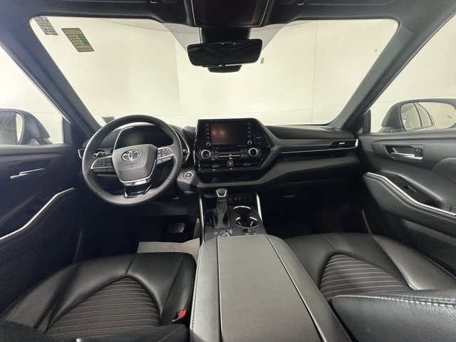 Used 2021 Toyota Highlander XSE image 20