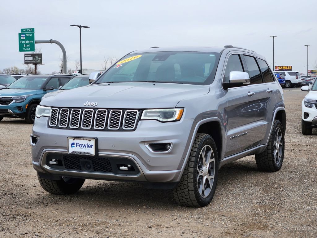 Used 2019 Jeep Grand Cherokee Overland AWD/4WD image 4