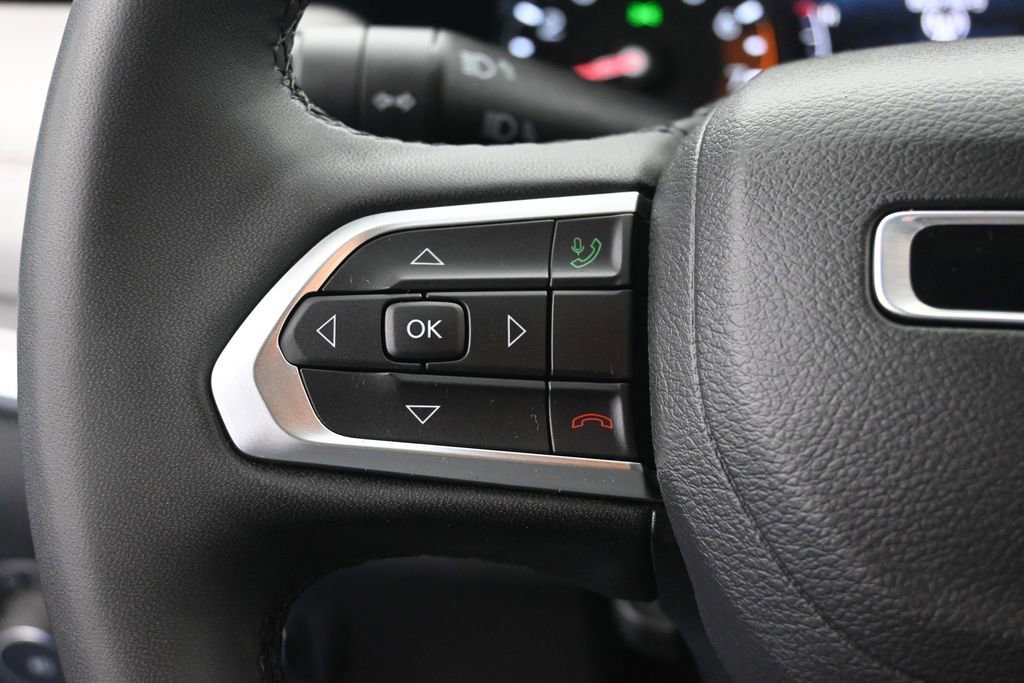 Used 2025 Jeep Compass Limited AWD/4WD image 31