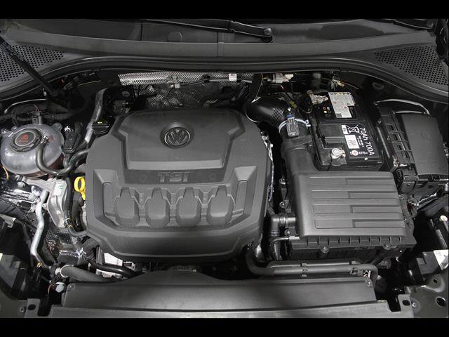 Certified 2024 Volkswagen Tiguan SE R-Line AWD/4WD image 22