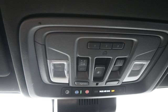 Used 2024 GMC Sierra 2500 AT4 w/ AT4 Premium Plus Package AWD/4WD image 17