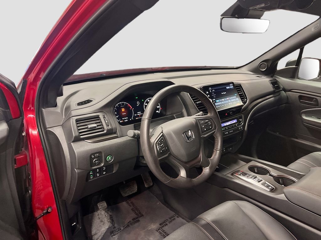 Used 2025 Honda Ridgeline TrailSport image 9