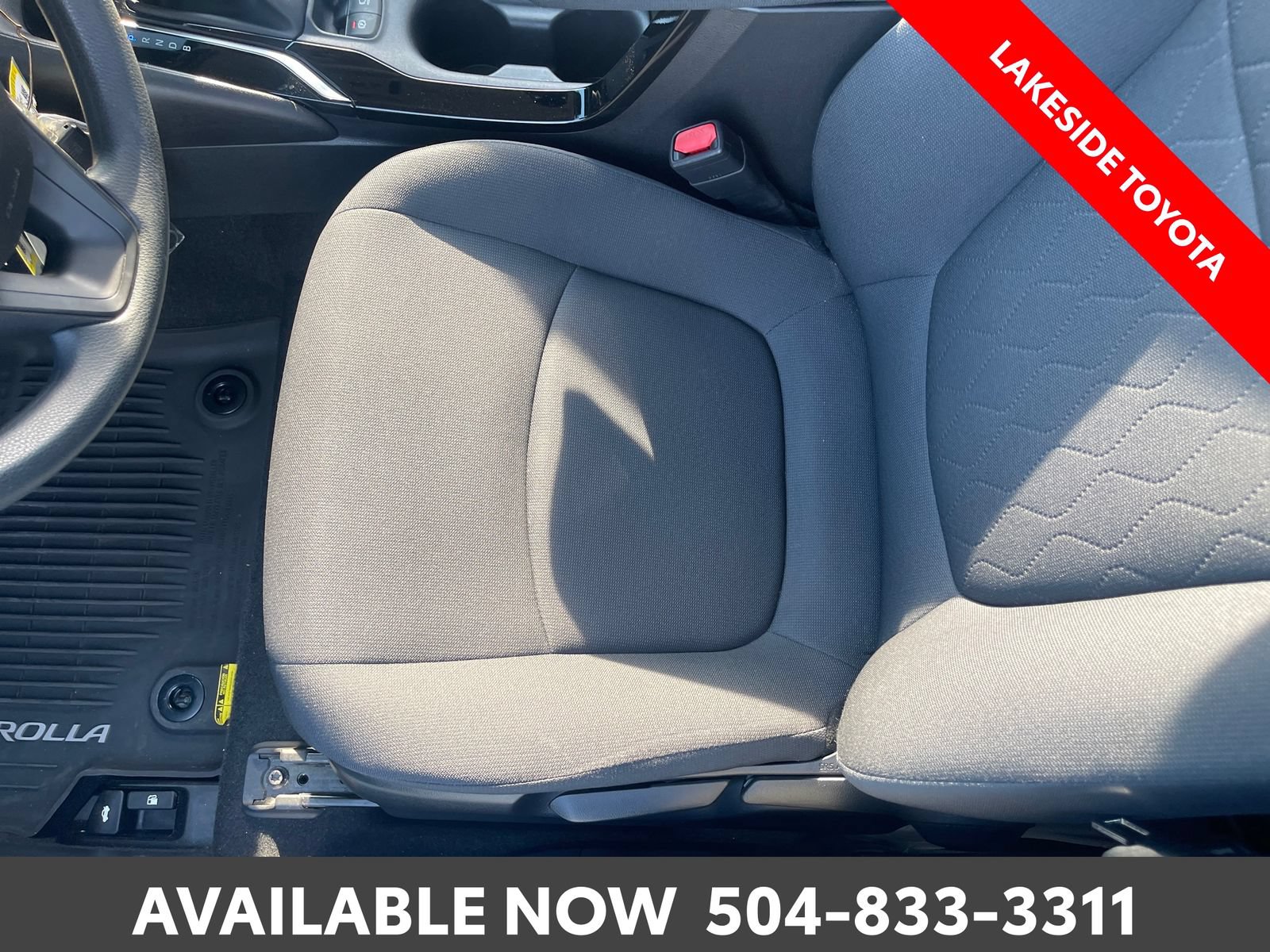 Used 2020 Toyota Corolla LE FWD image 27